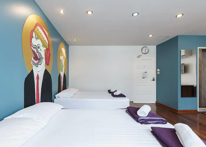 99 Khaosan Hostel *