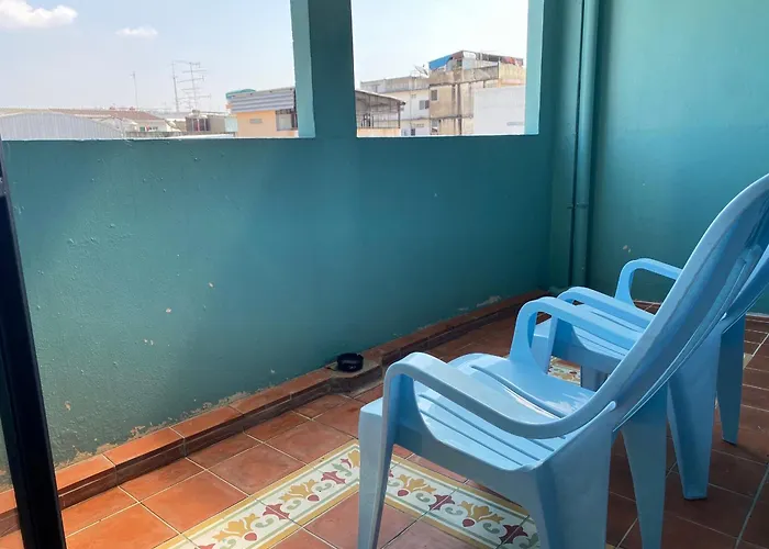 99 Khaosan Hostel *
